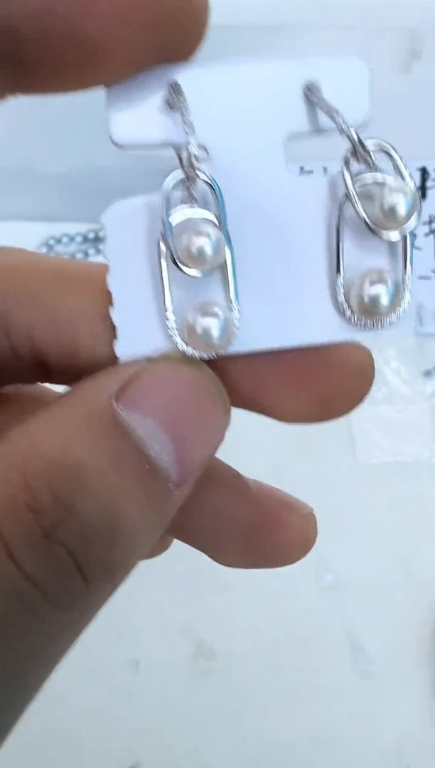 【闪购商品】海水珍珠耳饰银S925镶嵌耳钉