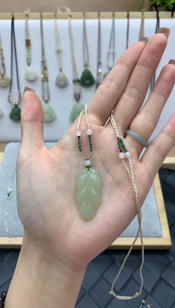 【闪购商品】和田玉颈饰未镶嵌叶子4