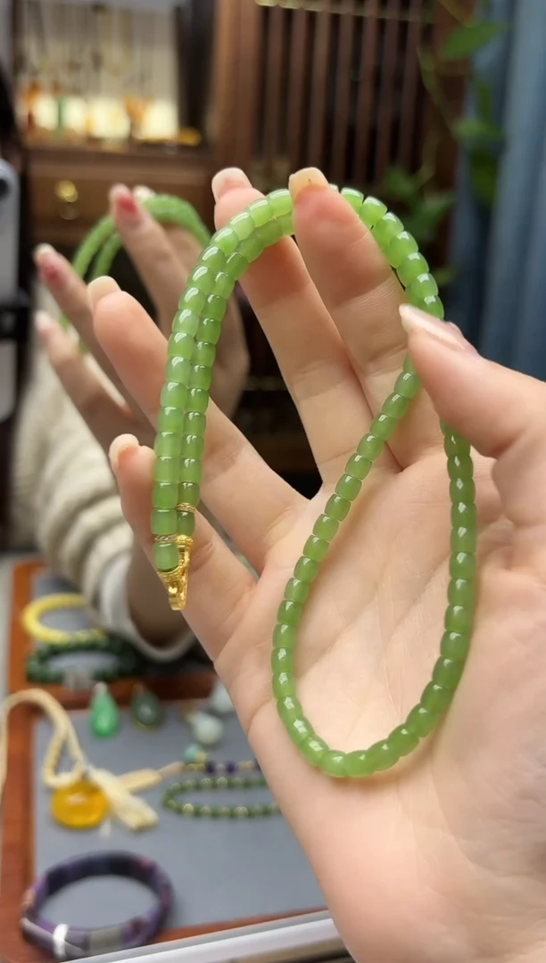 颈饰18K金镶嵌和田玉18K金和田玉直切项链XEZB