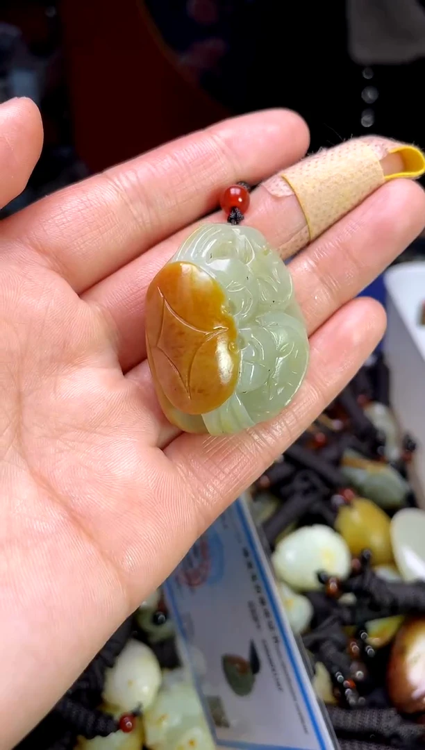 【闪购商品】和田玉颈饰未镶嵌1