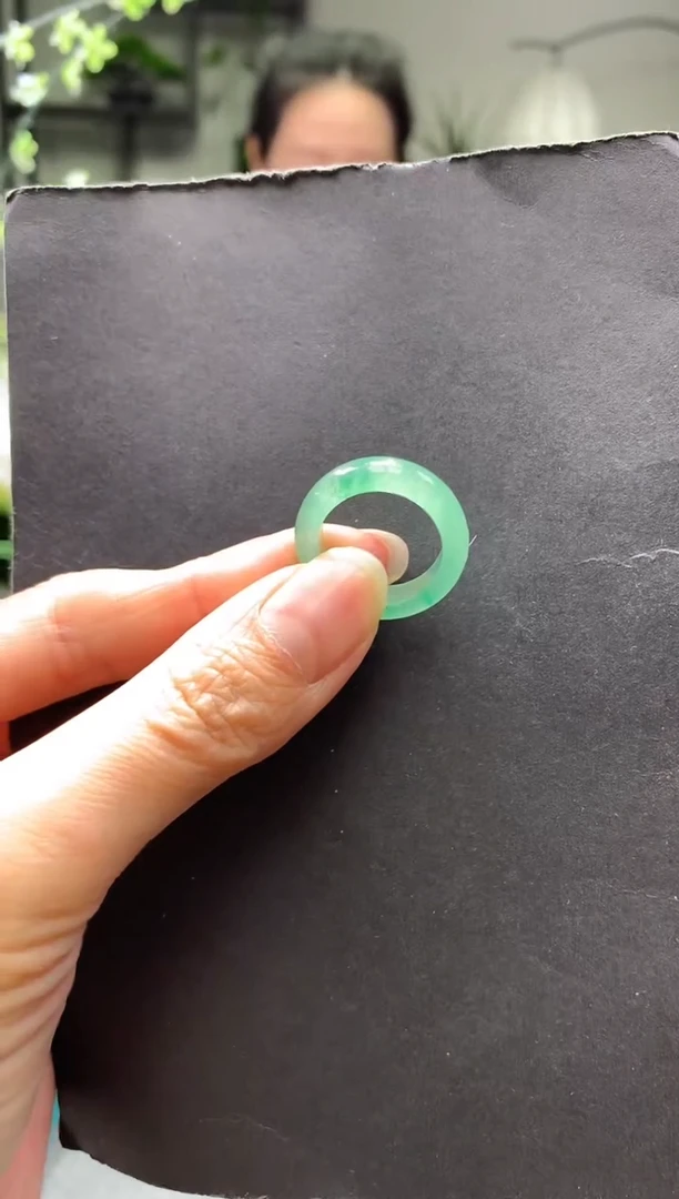 未镶嵌石英质玉戒圈戒圈