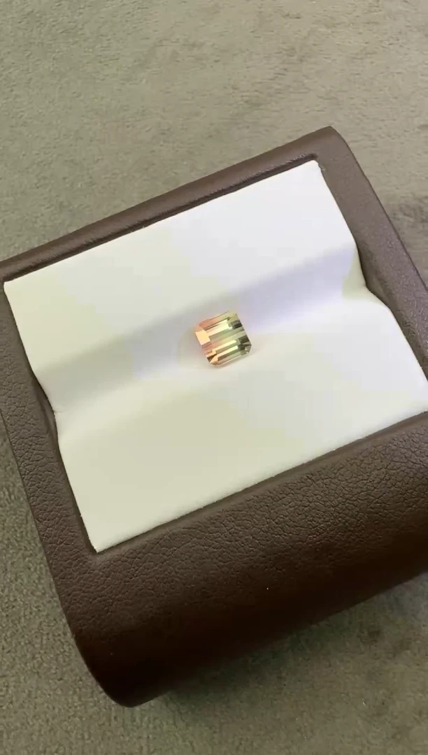 未镶嵌珠宝半成品碧玺1.6ct