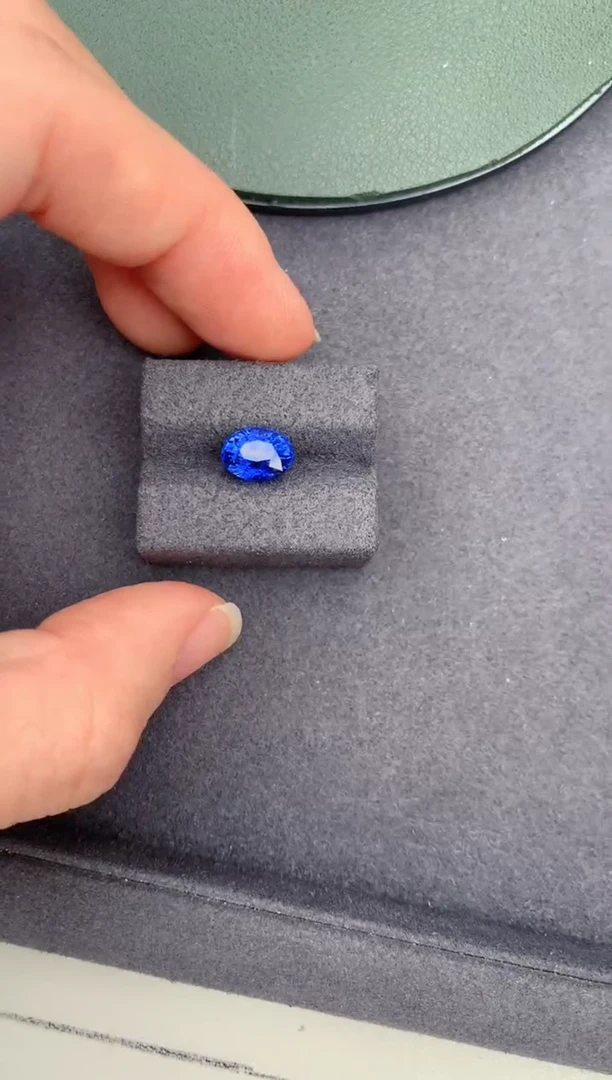 裸石蓝宝石3.1ct矢车菊  DF