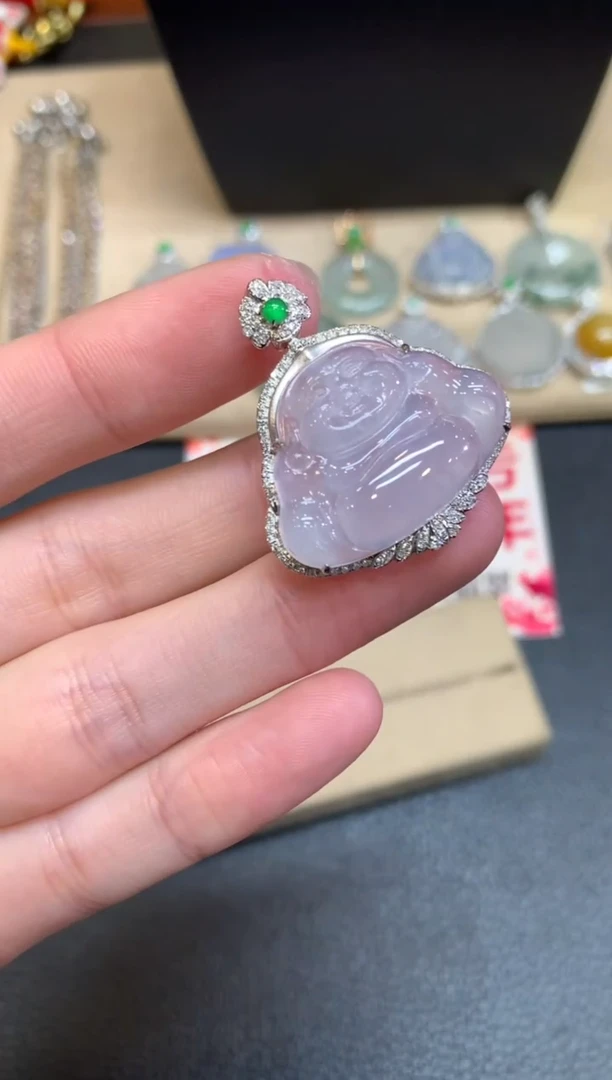 【闪购商品】翡翠颈饰18K金镶嵌佛公【无服务费】