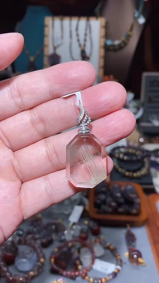 未镶嵌颈饰水晶绿幽灵