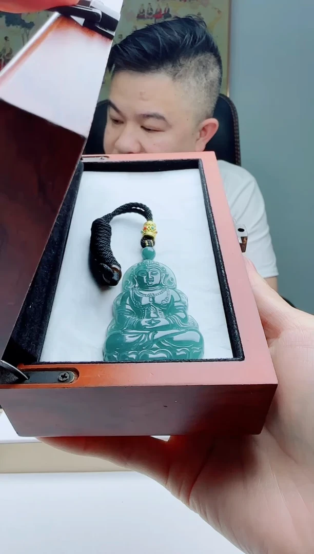 颈饰未镶嵌翡翠多样性发其一
