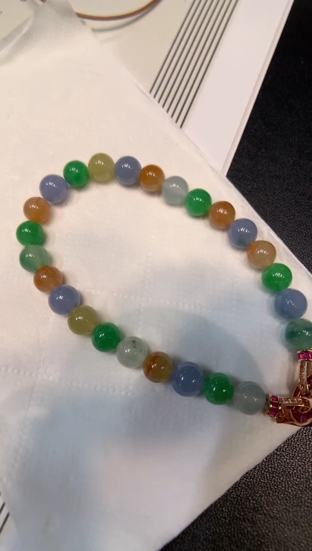 颈饰未镶嵌翡翠手串