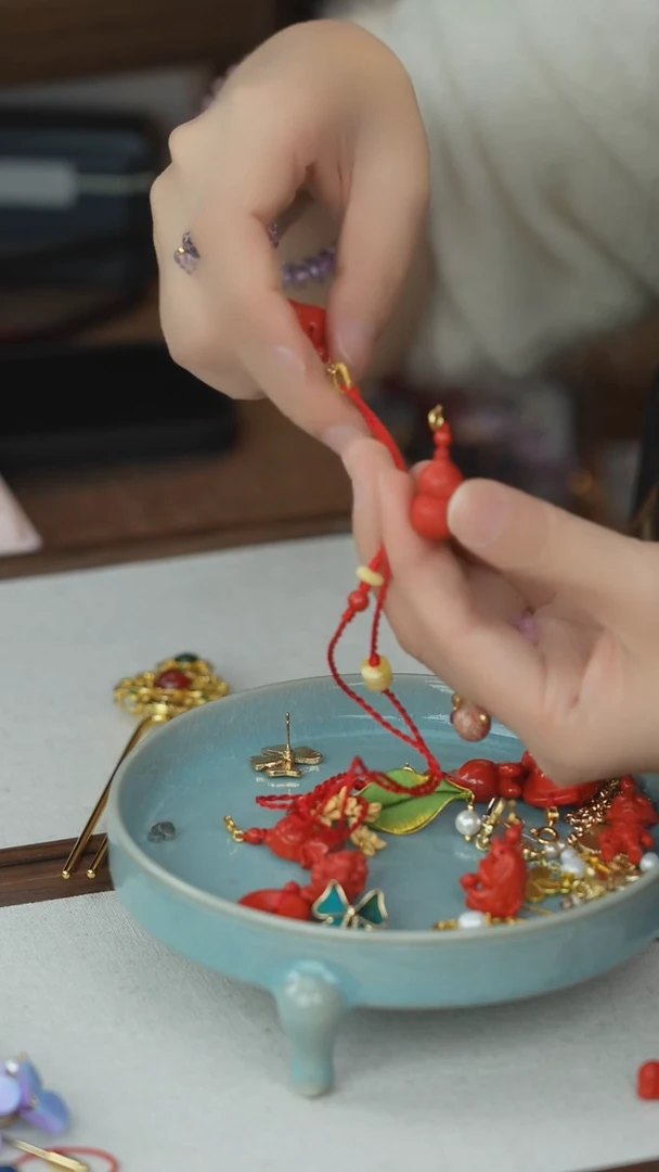 刺绣闪购纯手工非遗国风饰品