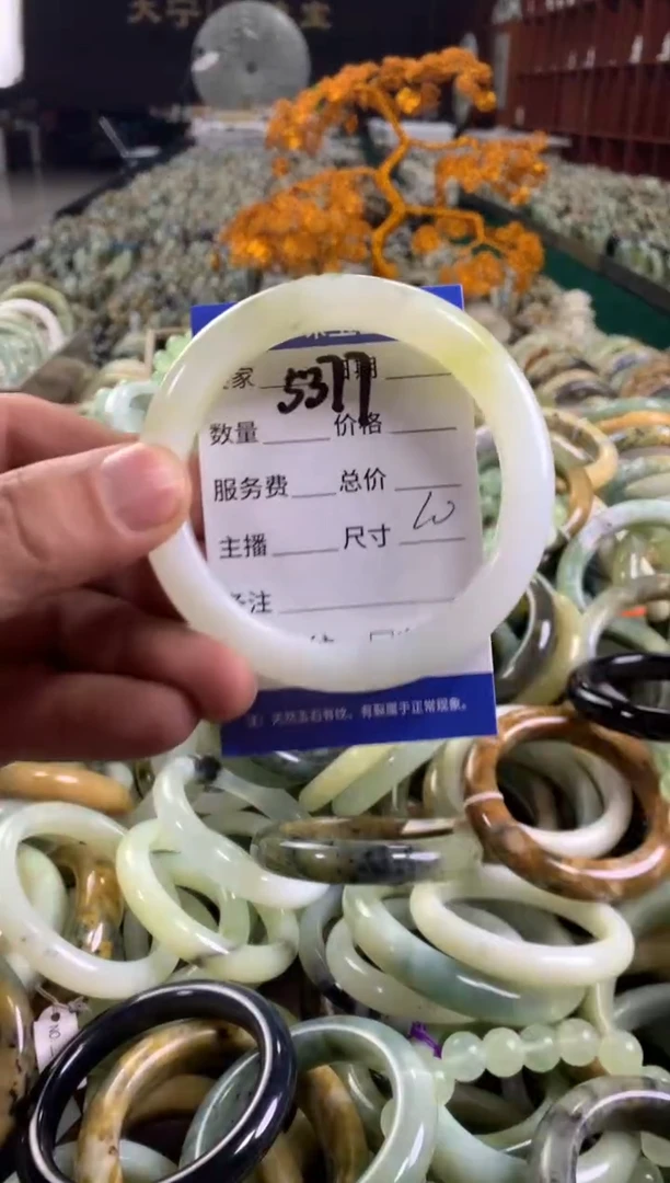 未镶嵌蛇纹石玉手镯5377