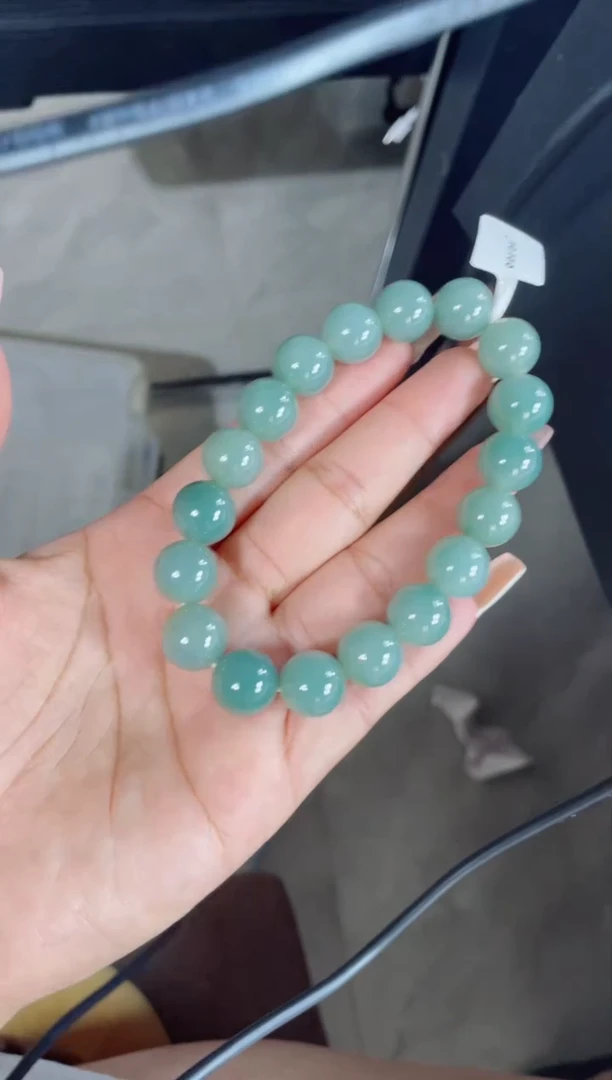 定制翡翠未镶嵌珠串