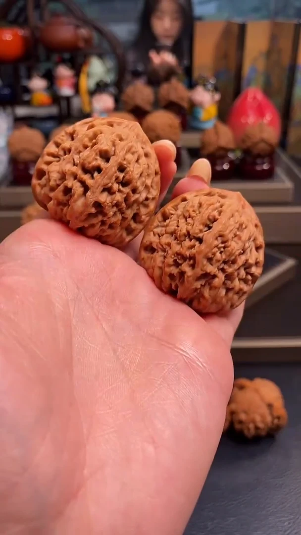 【闪购商品】文玩核桃把件H873南疆石40