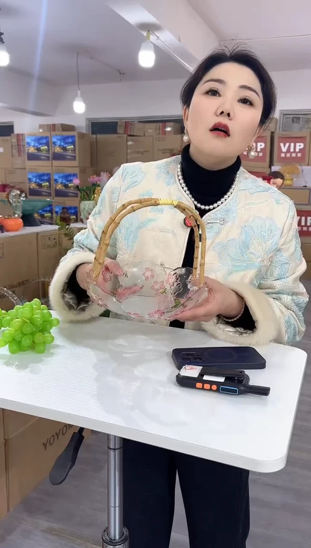 【闪购商品】琉璃泰新花器J-16晚