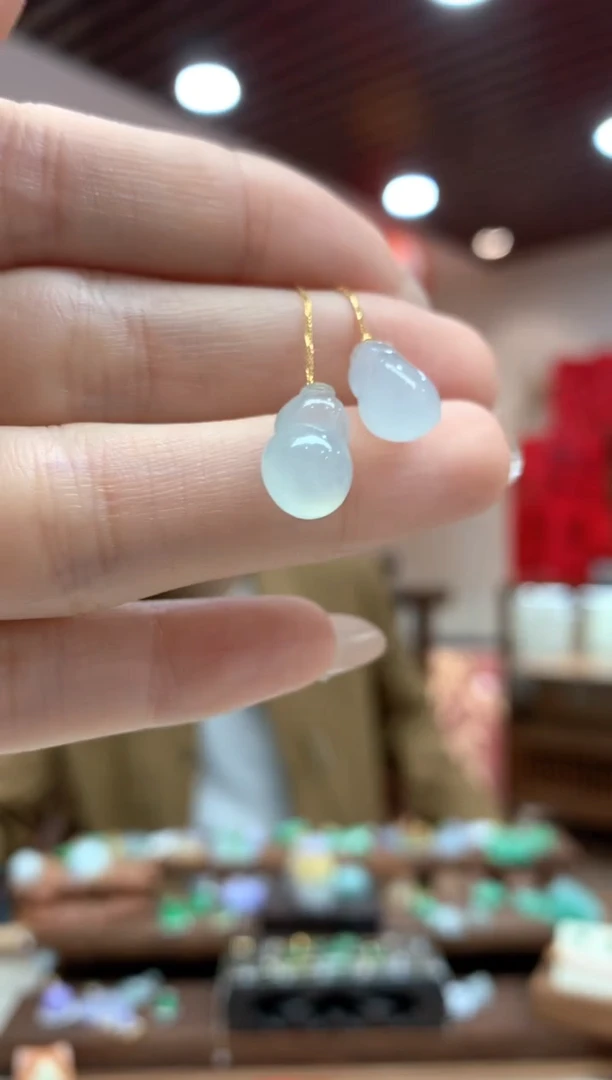 【闪购商品】翡翠耳饰18K金镶嵌耳线