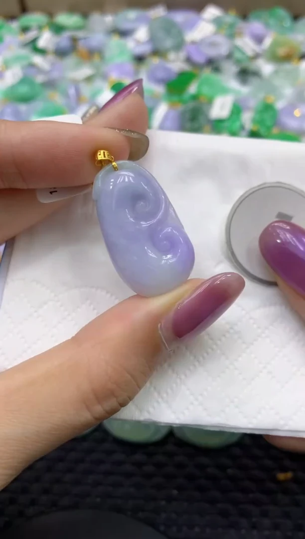 颈饰18K金镶嵌翡翠天然缅甸翡翠A货