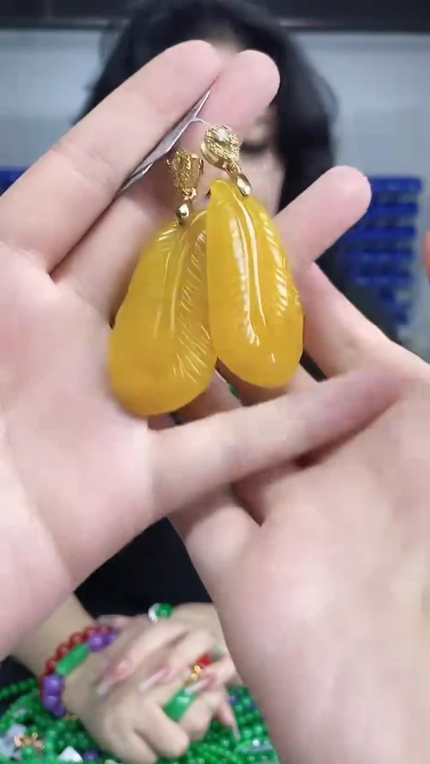 颈饰未镶嵌翡翠闪购链接 多样性发其一颜色微差