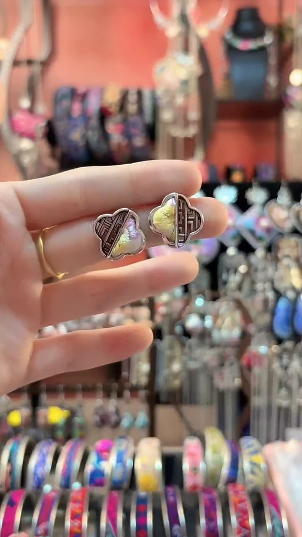 织绣 云织谣民族风精美饰品   387