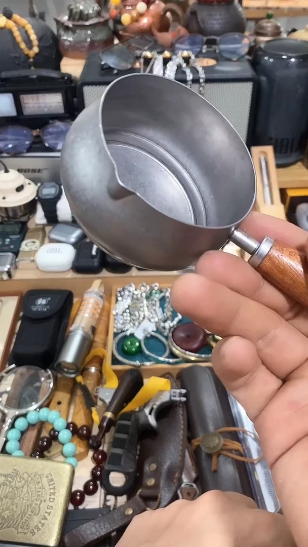 瓷片闪购商品    如图所示