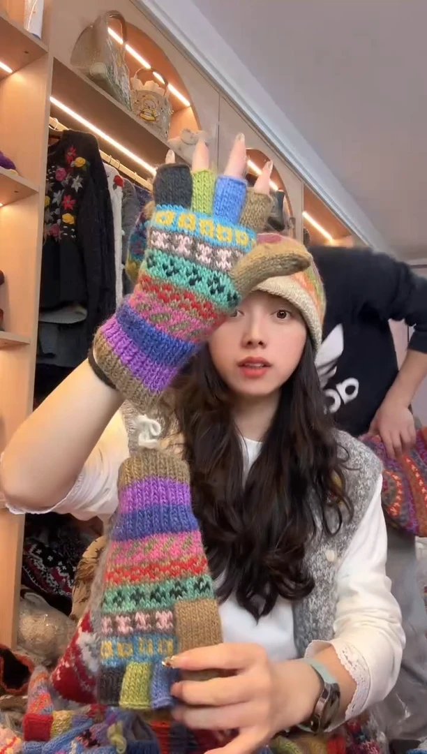 羊毛黄*凡百羊毛五指手套A715