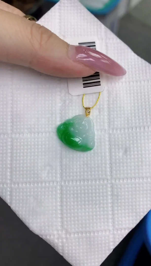 翡翠18K金镶嵌颈饰1111111111