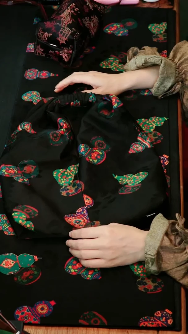 别具一阁布艺尺寸包