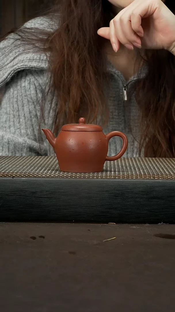【闪购商品】紫砂茶壶早期朱泥 孟臣小品 90cc 023