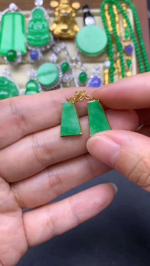 翡翠18K金镶嵌耳饰292-中国好珍宝