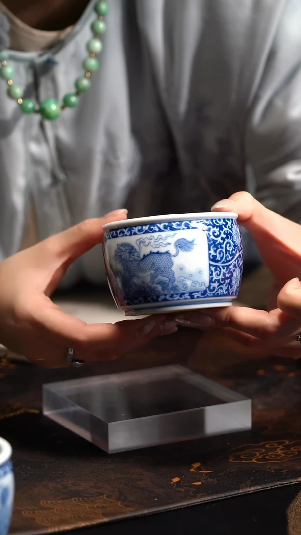 【闪购商品】J涂杏花窑青花麒麟献瑞缸杯