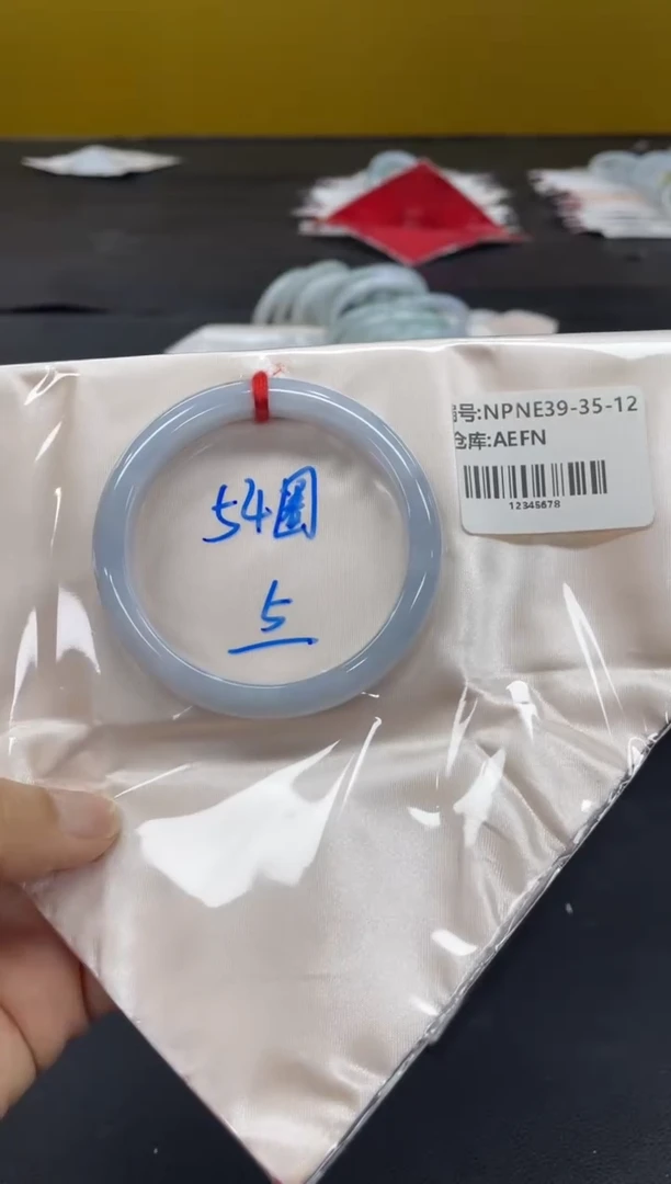 未镶嵌手镯翡翠翡翠手镯