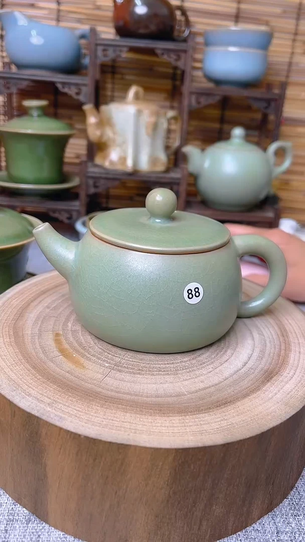 【闪购商品】瓷片原生态原矿青绿壶