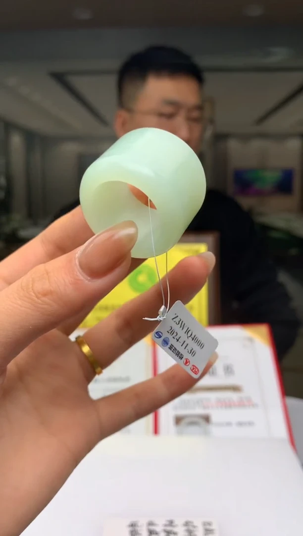 【闪购商品】定制和田玉Boss阳天然和田玉（拍一发一）