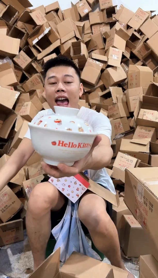 瓷片原盒kt猫带盖泡面碗