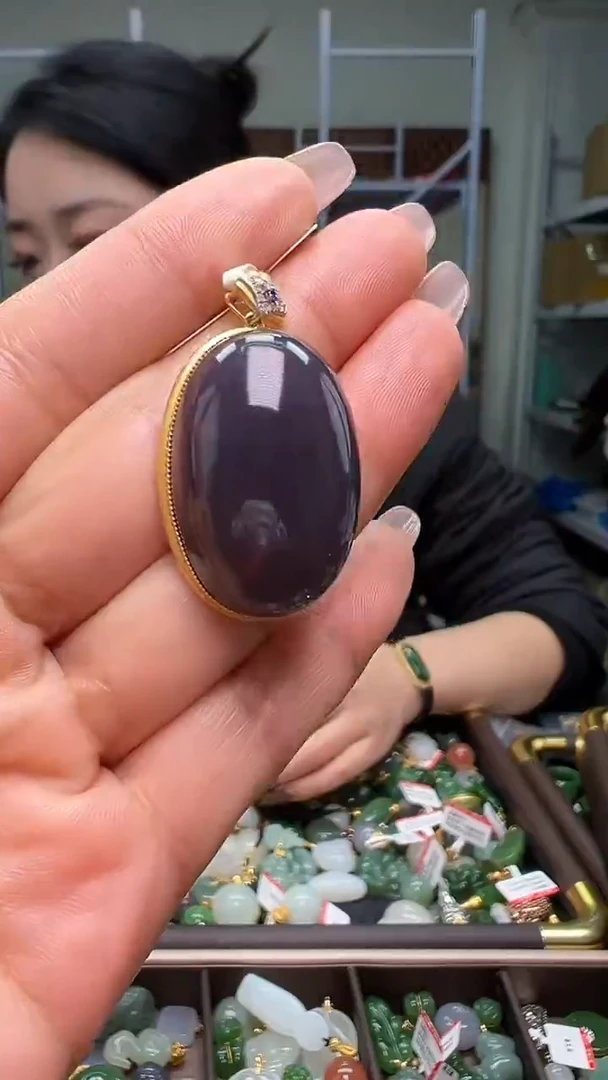 颈饰18K金镶嵌和田玉（多样性发货.发其一)12.17.17