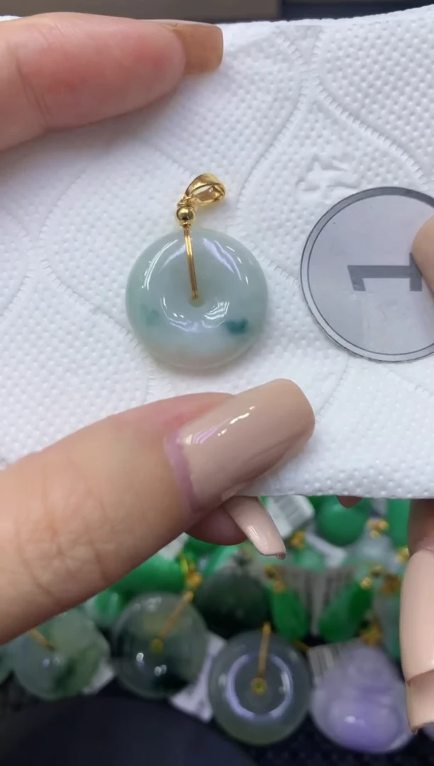 颈饰未镶嵌翡翠天然缅甸翡翠A货