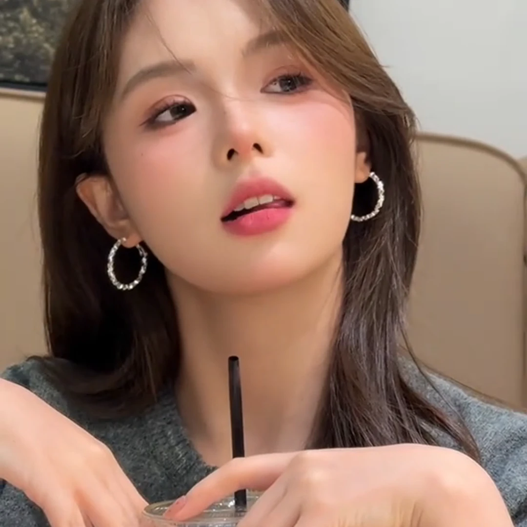 合金耳饰 碎银子圆圈耳环女2025新款爆款耳扣轻奢高级感耳圈耳饰