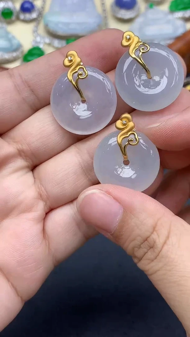 颈饰18K金镶嵌翡翠132-中国好珍宝-多样性（发其一）