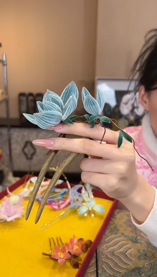 刺绣非遗绒花（发饰）