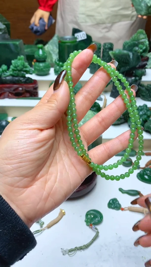 未镶嵌和田玉挂件1随机发货1