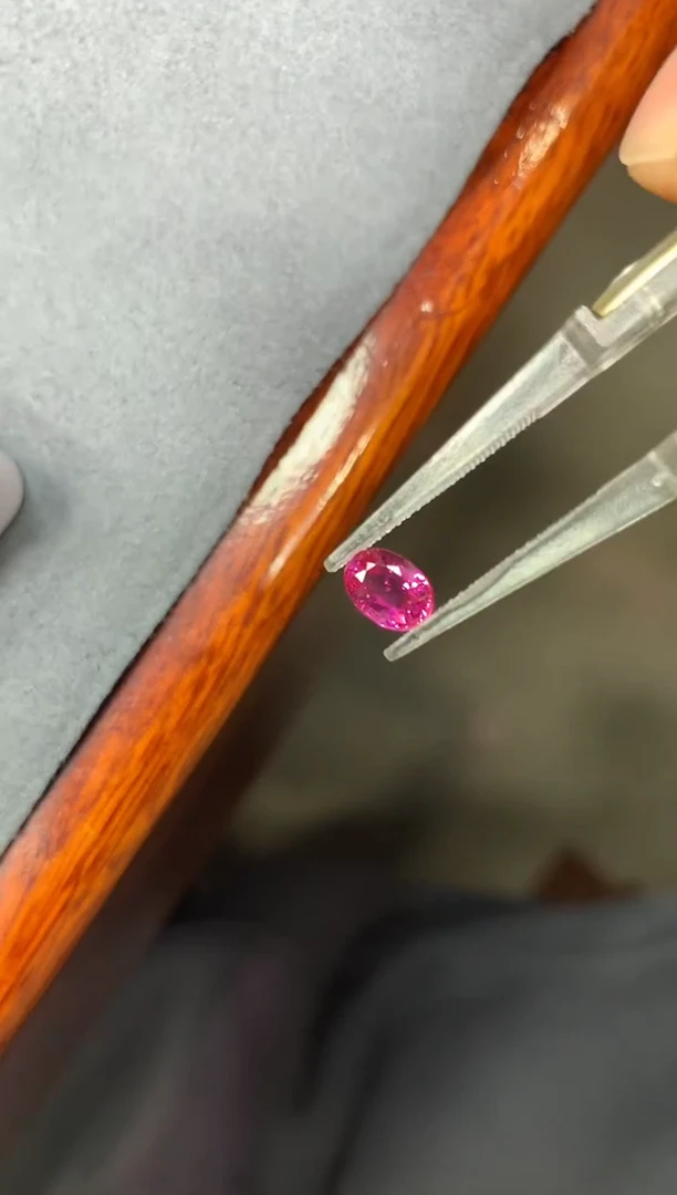 裸石蓝宝石1ct GUILD18767