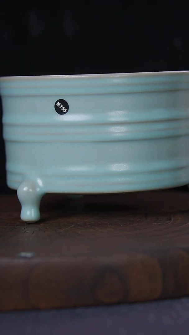 仿古天青福利无纹铜红点