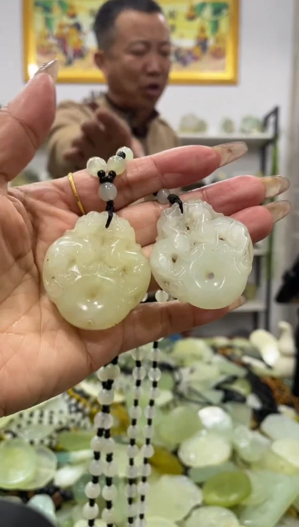 【闪购商品】岫玉吊坠未镶嵌多样性发货其中发一件