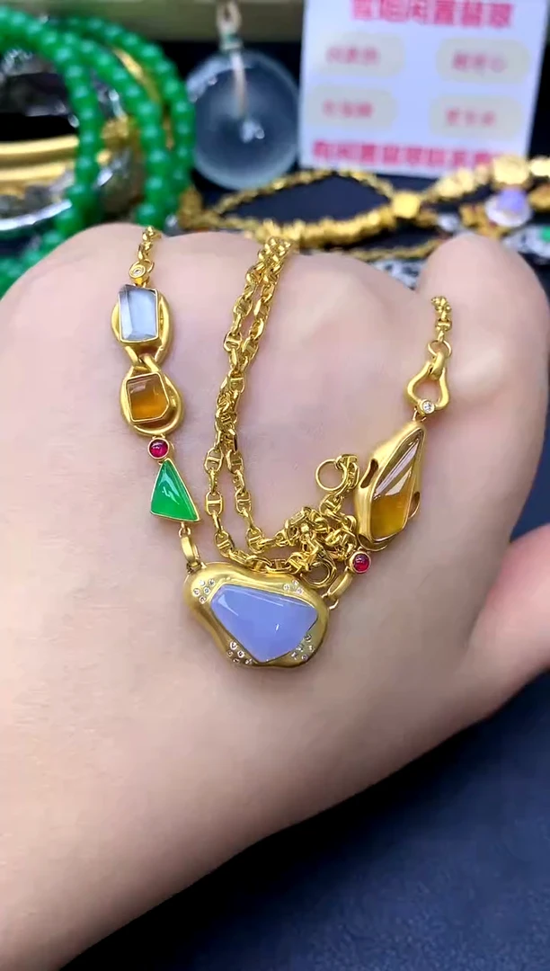 颈饰18K金镶嵌翡翠606-中国好珍宝