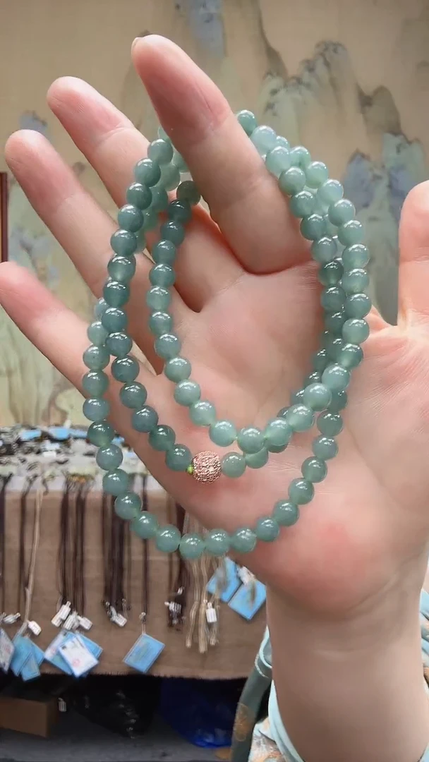 翡翠未镶嵌颈饰A货