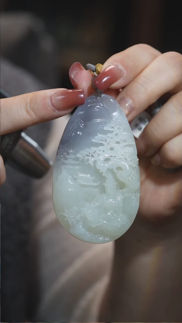 颈饰未镶嵌和田玉山水