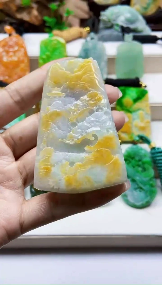 颈饰未镶嵌翡翠翡翠A货