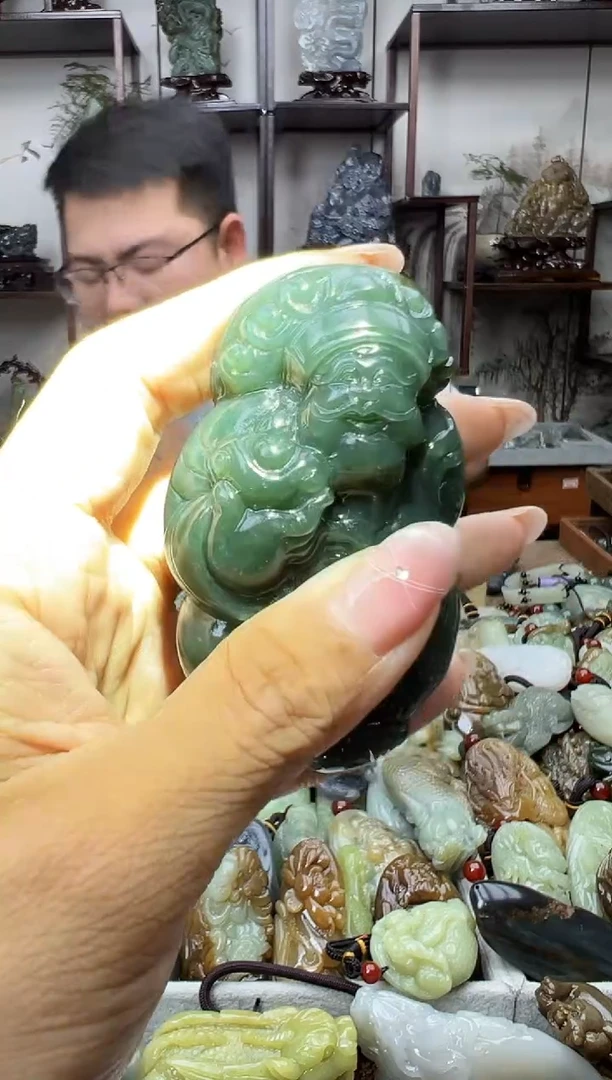 和田玉未镶嵌把件195