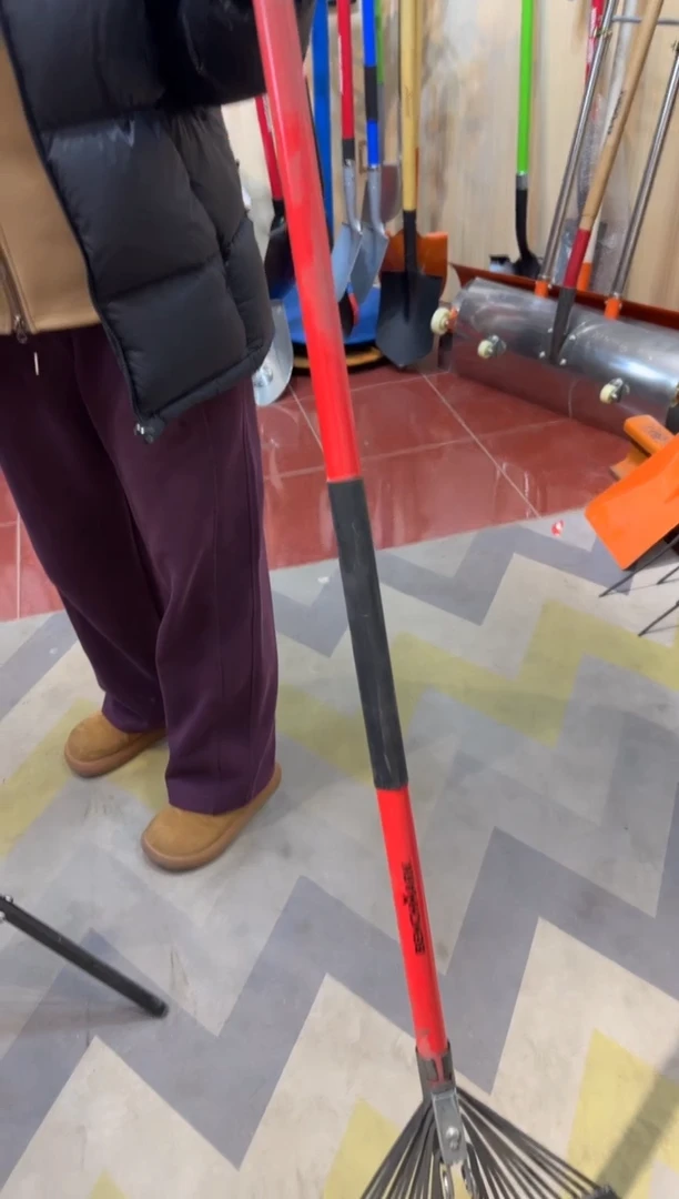 红色纤维柄外贸耙子09