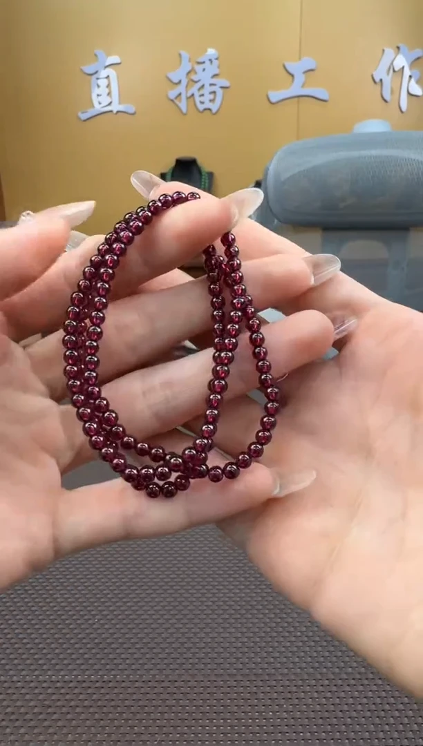 【闪购商品】石榴石手串未镶嵌3-4mm