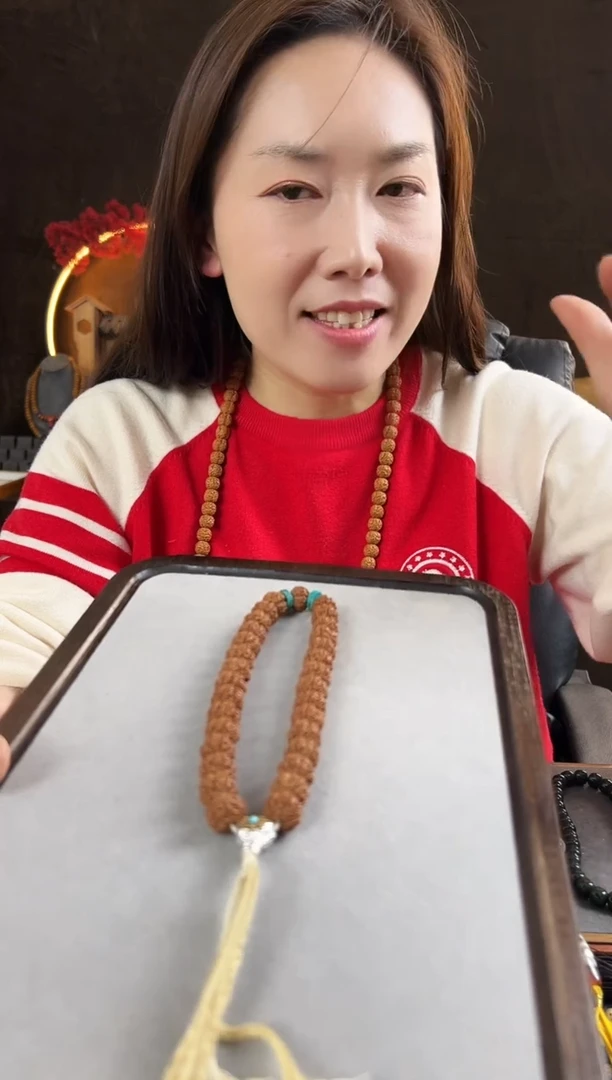 【闪购商品】金刚菩提吊坠凹底梅花手持