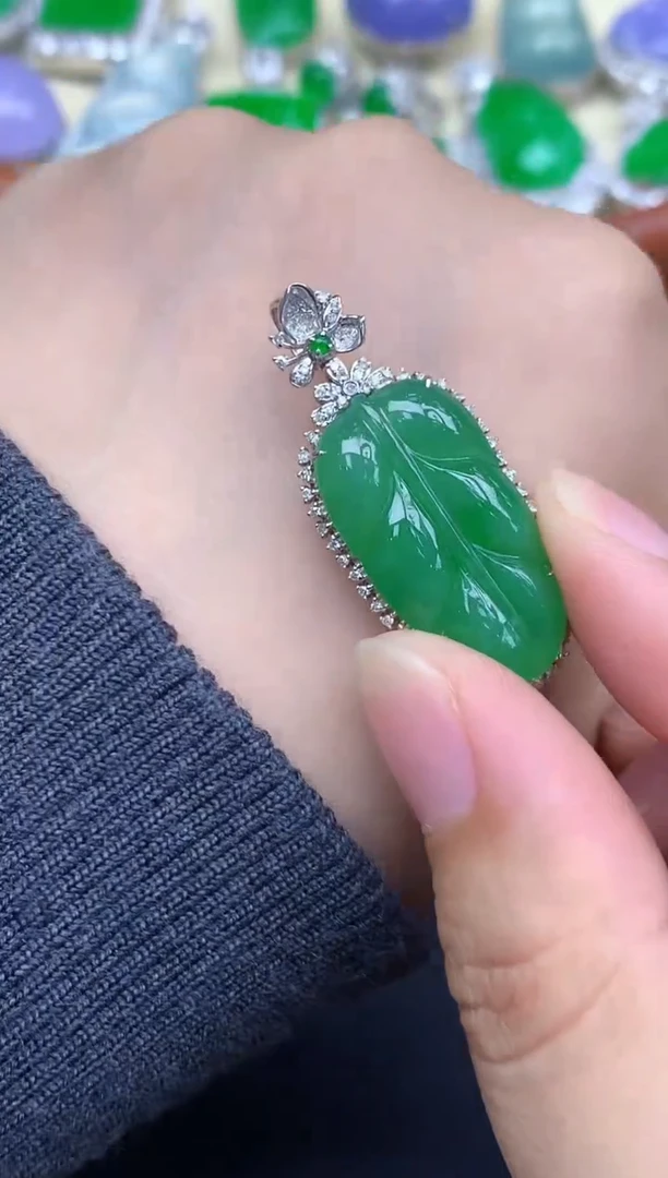 颈饰18K金镶嵌翡翠483-中国好珍宝