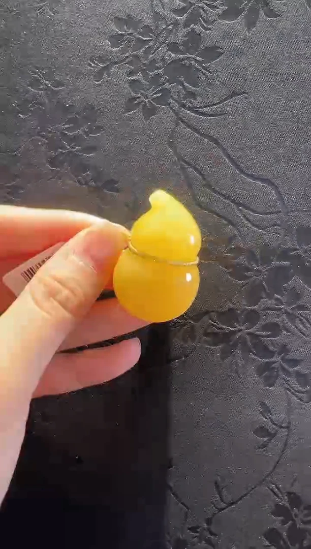 蜜蜡颈饰18K金镶嵌珠宝原创直播间39.8*26MM